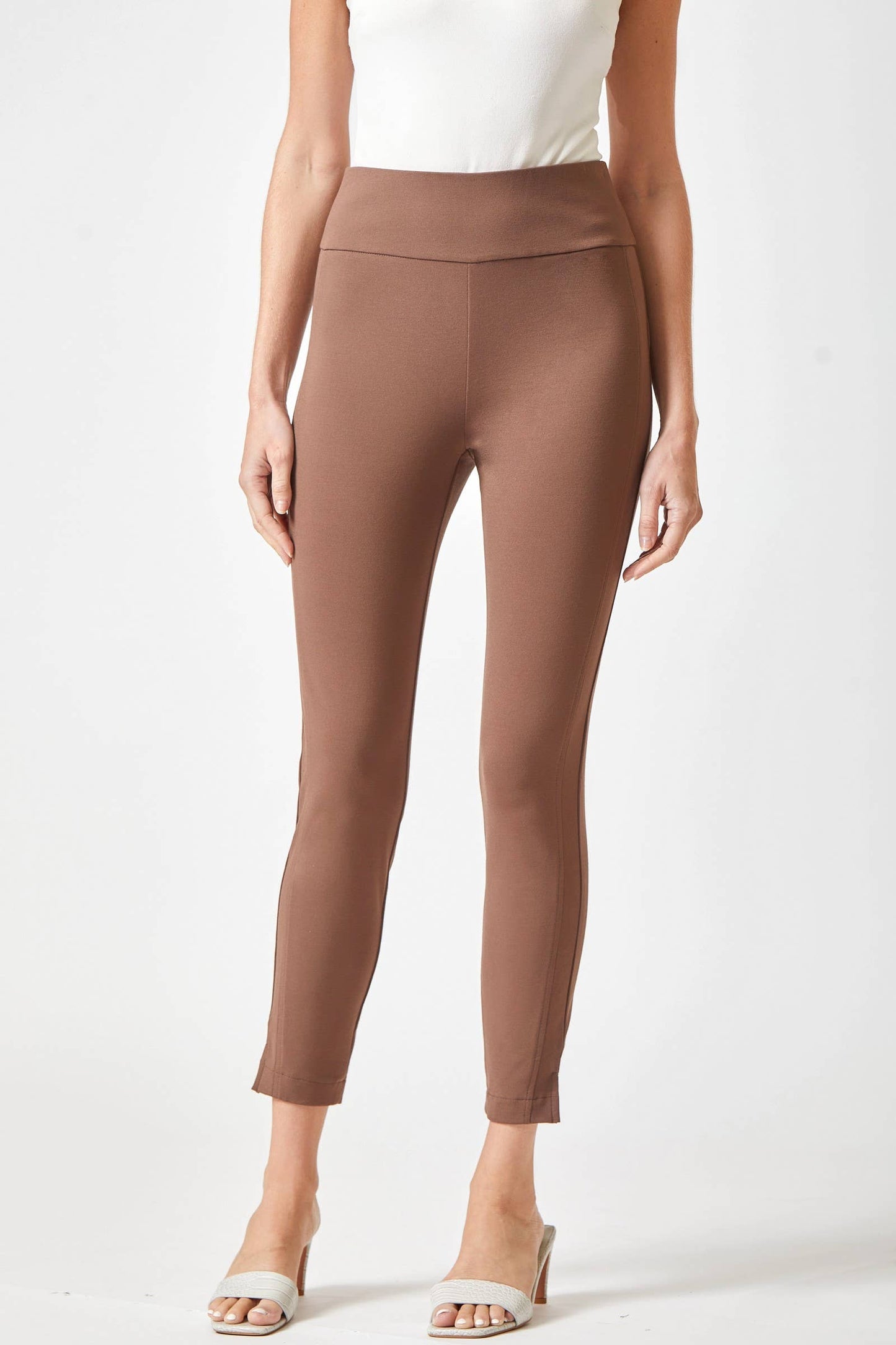 Magic High Waisted 28" Skinny Pants: Brown
