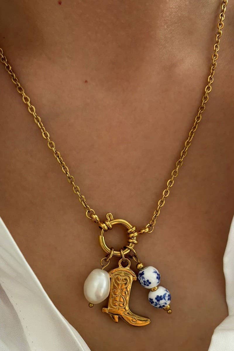 Kick the Dust Up Necklace- WR