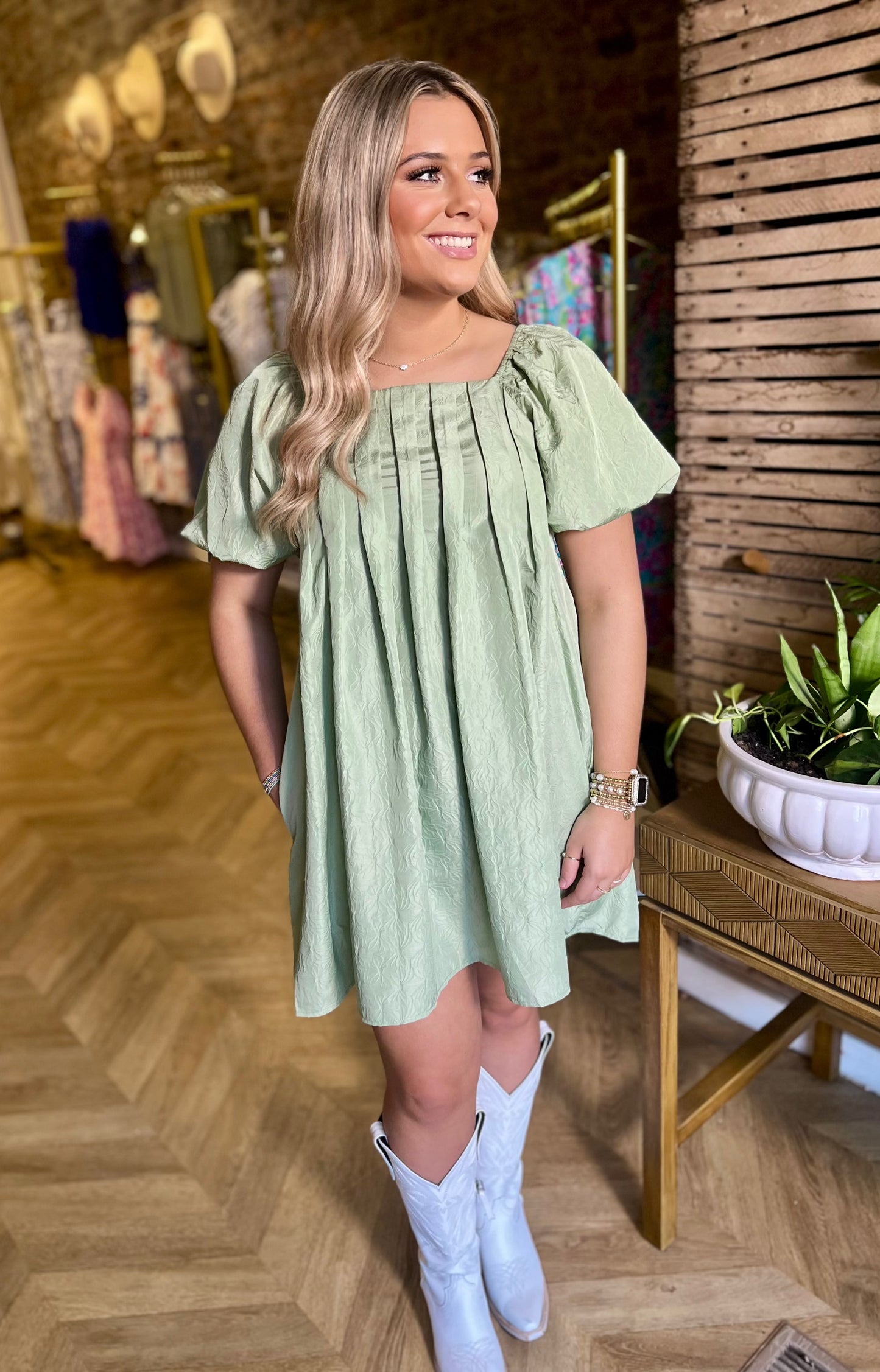 Queen of Puff Dress