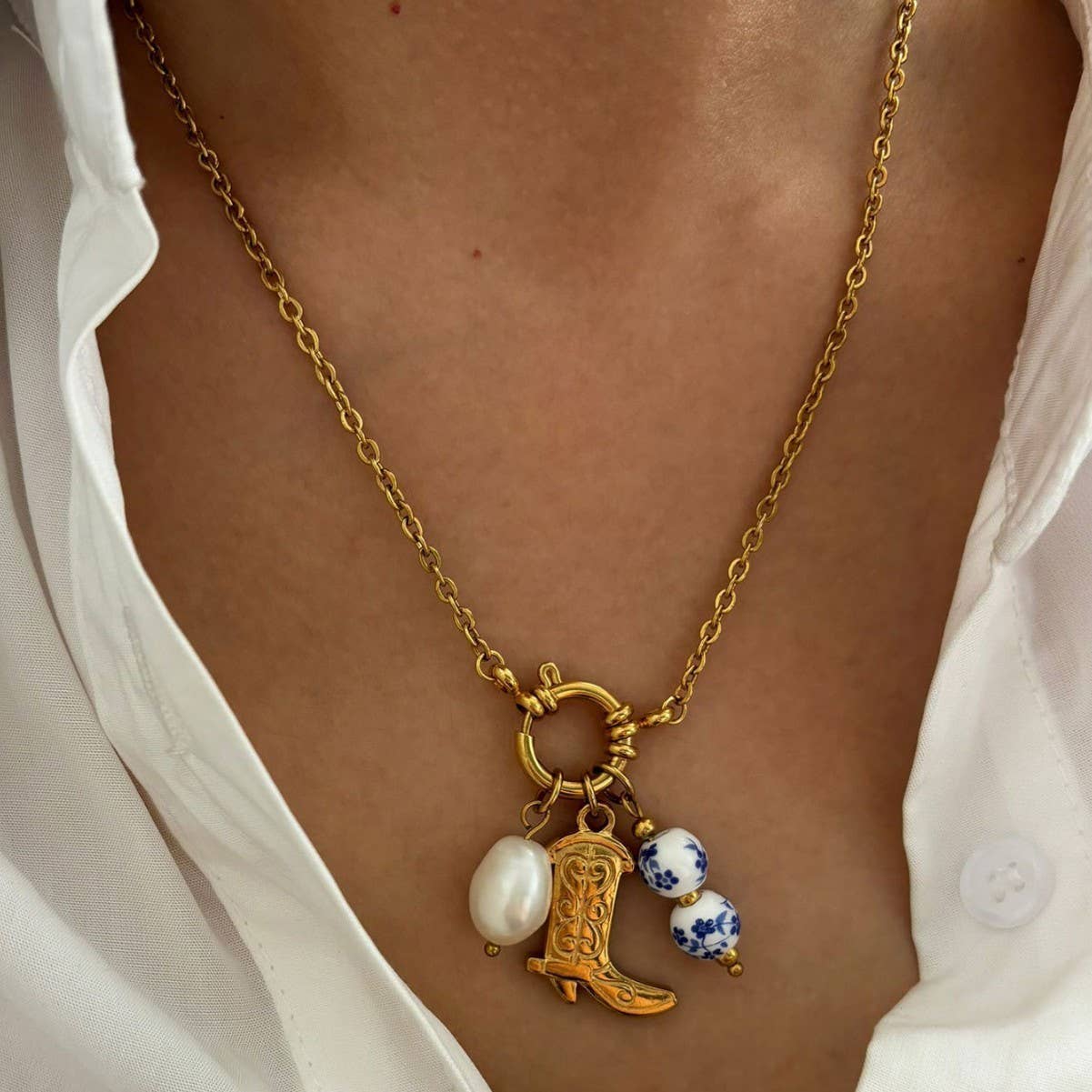 Kick the Dust Up Necklace- WR