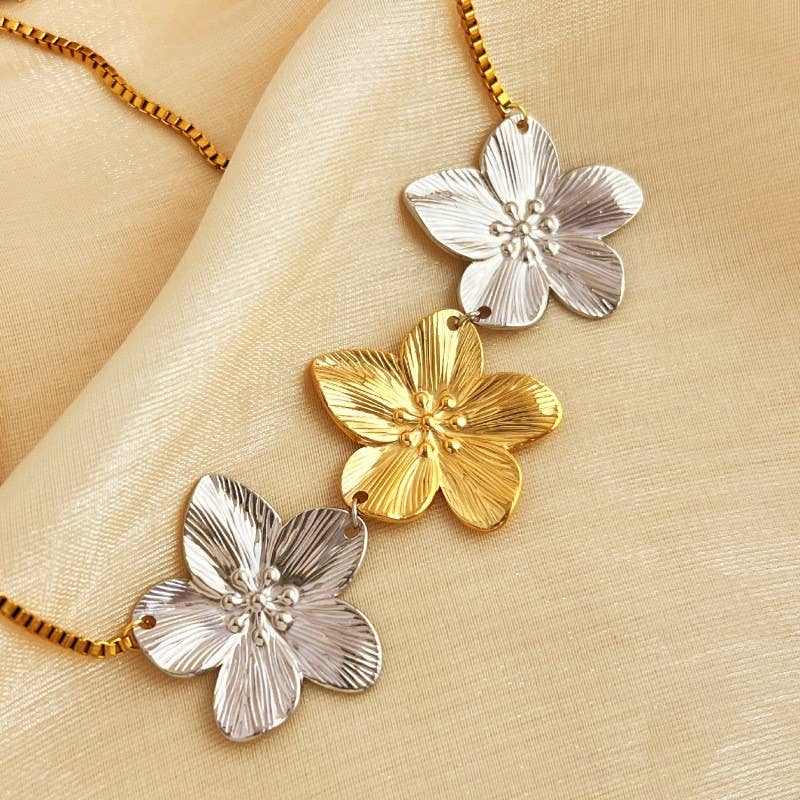 Flower Trio Necklace | Gold Dipped