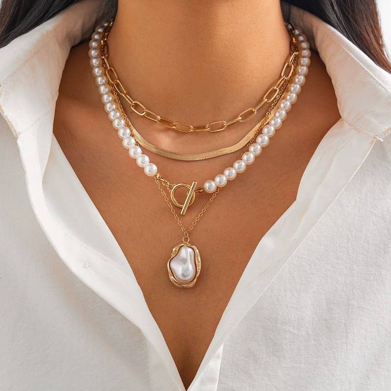 Pearled Out Necklace