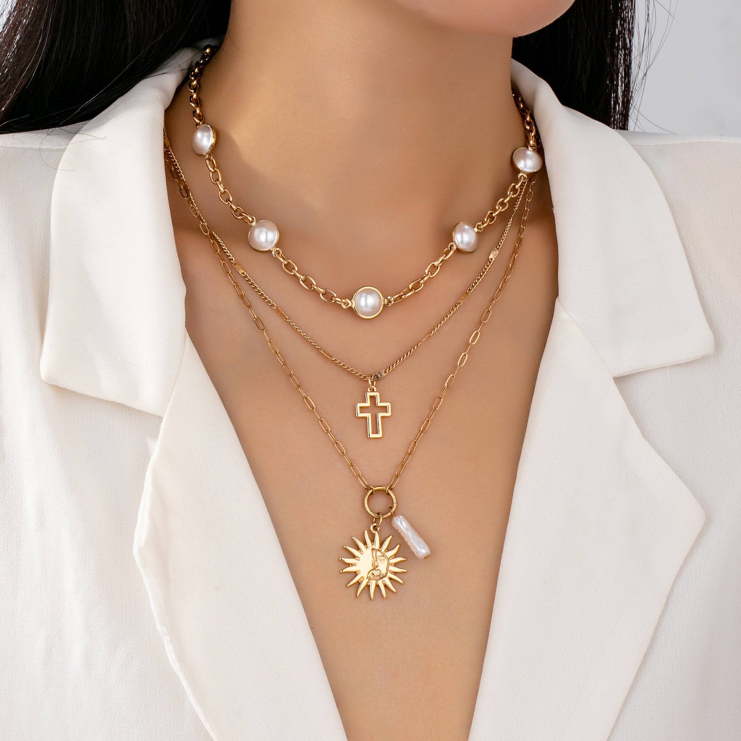 Pearly Sun Necklace