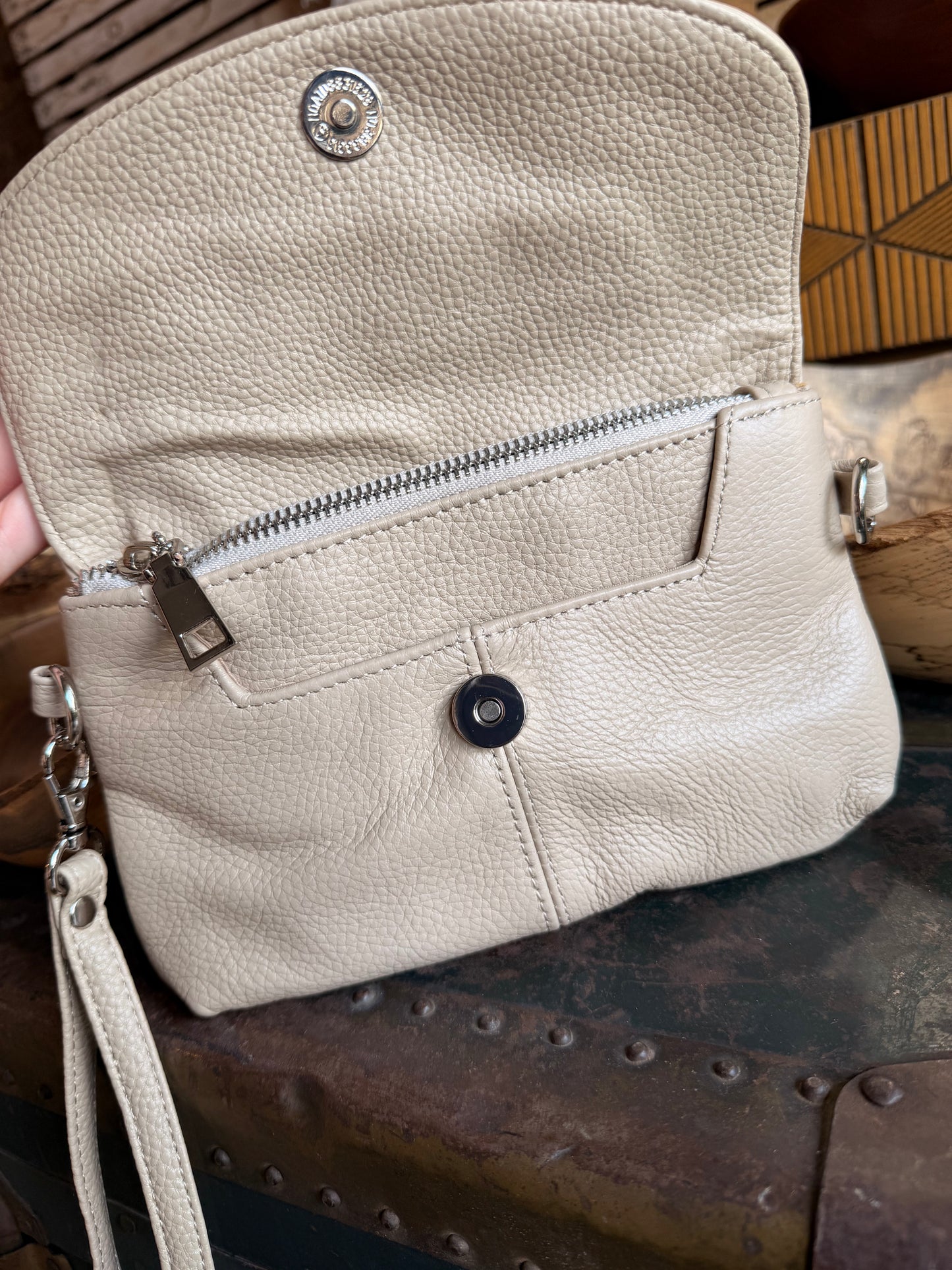 The Tera Clutch/Crossbody