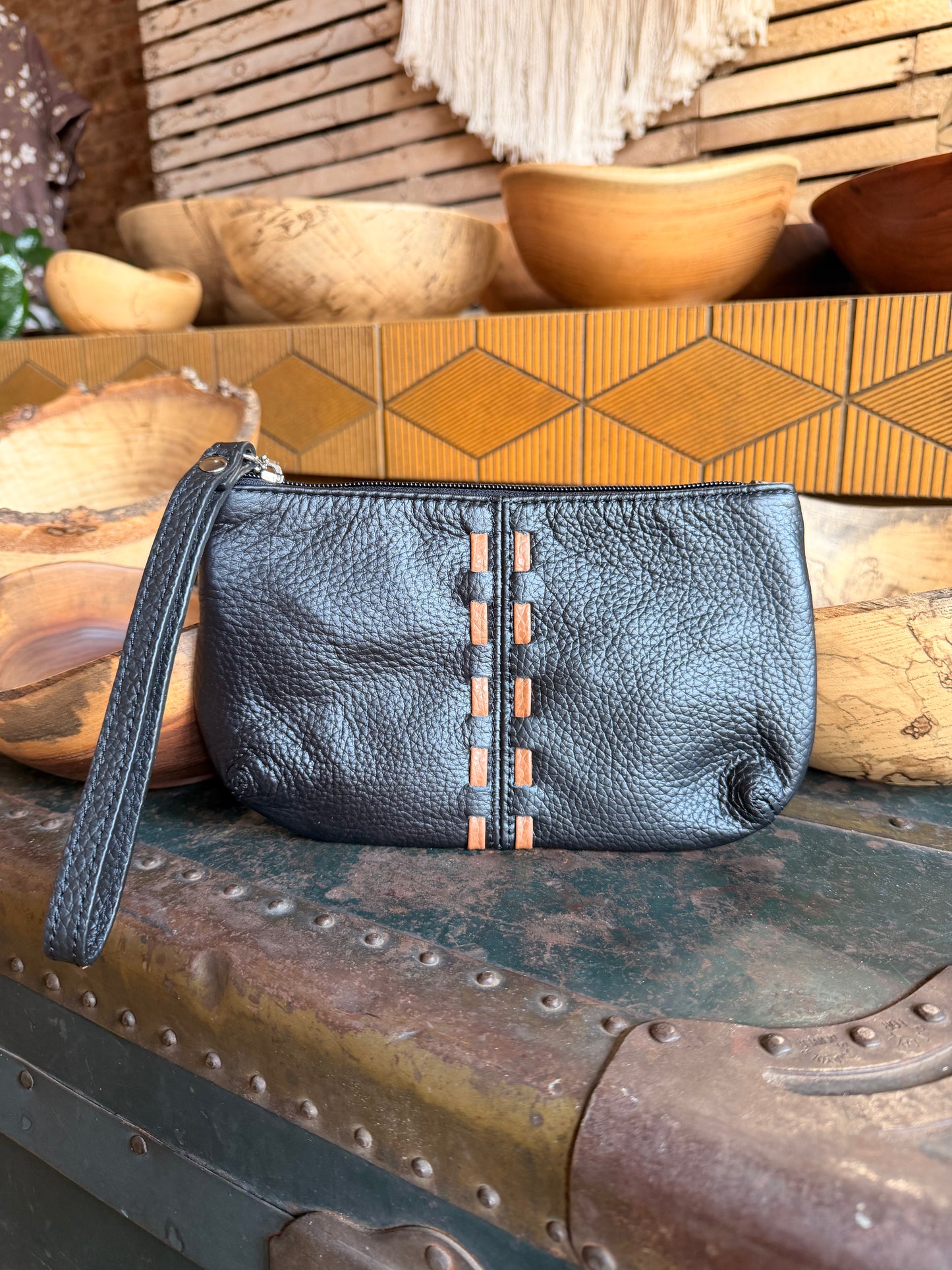 The Megan Clutch- Black