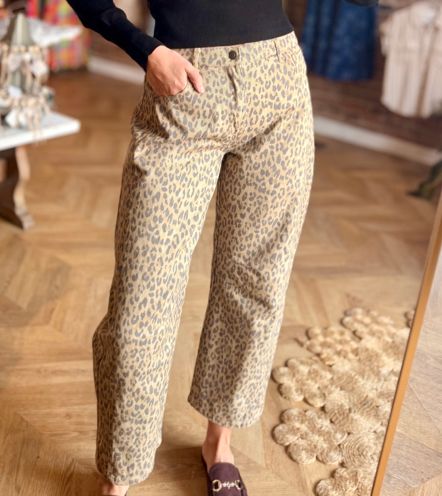 Leopard Barrel Jeans