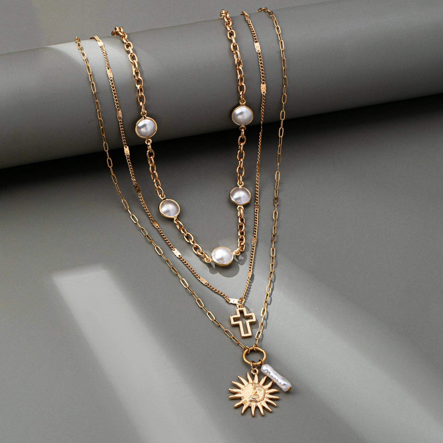 Pearly Sun Necklace