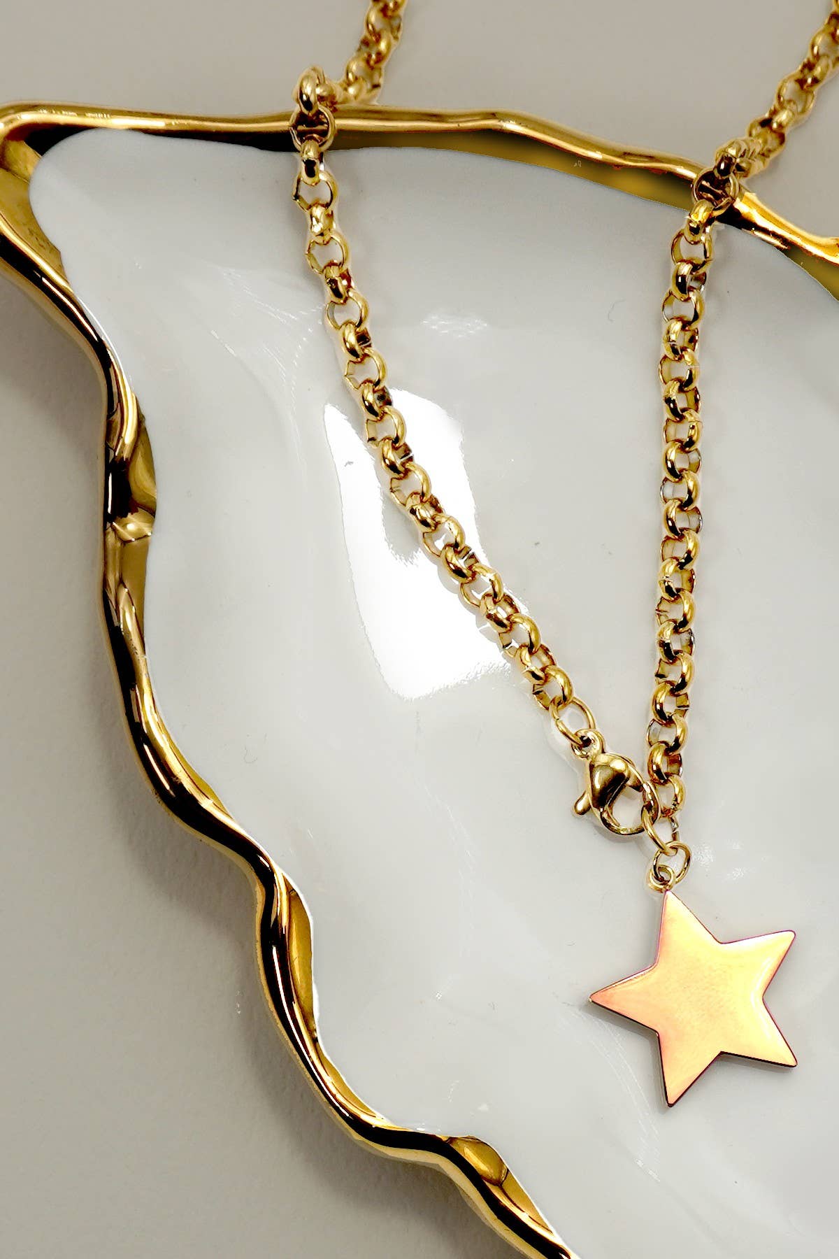 18K STAINLESS STEEL TARNISH FREE STAR NECKLACE